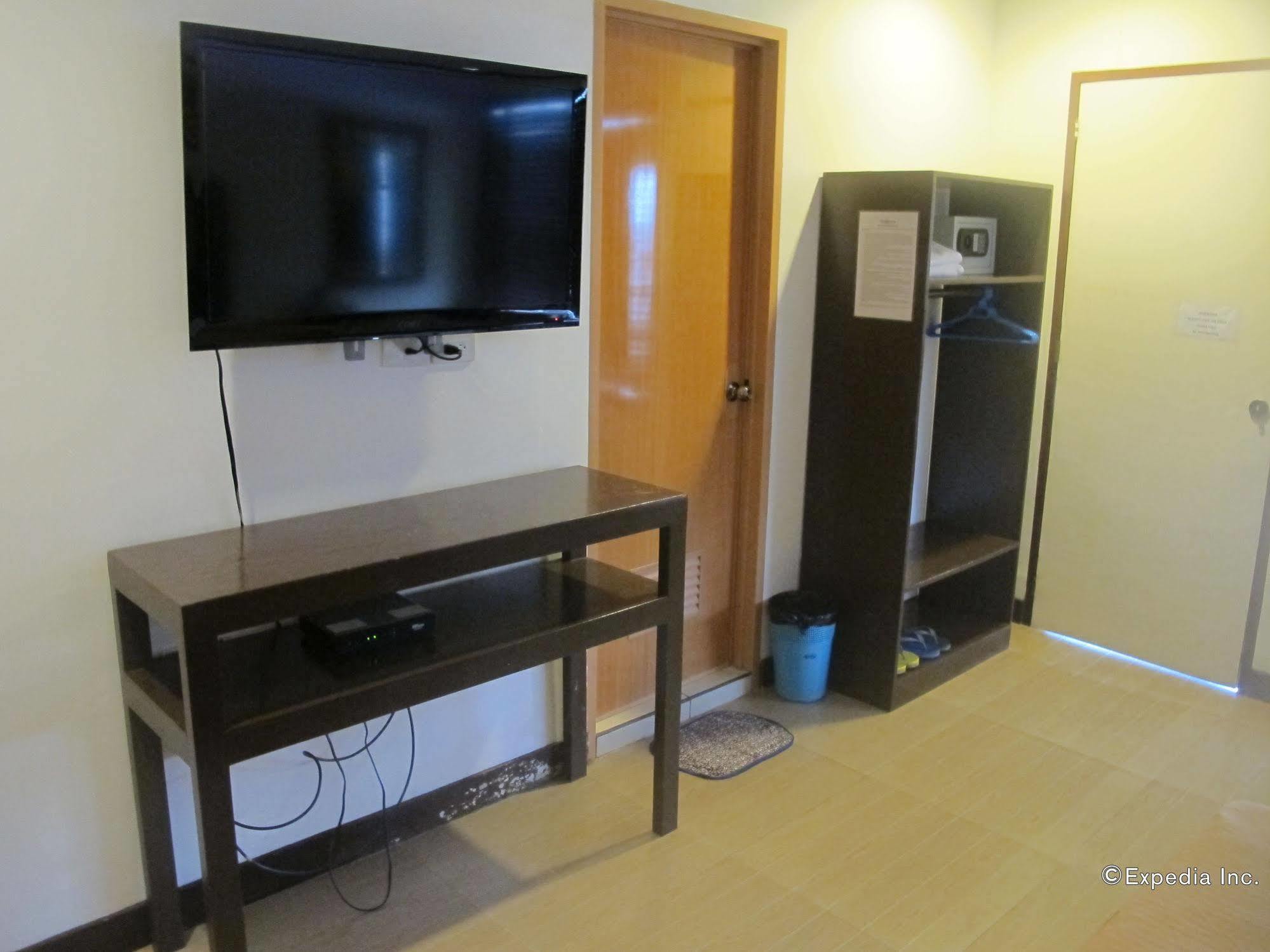 Bluefins Resort Lapu-Lapu City Exterior foto